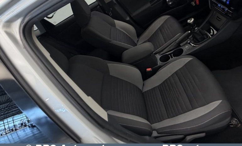 
								Toyota Auris 1.6 Valvematic 2017 full									
