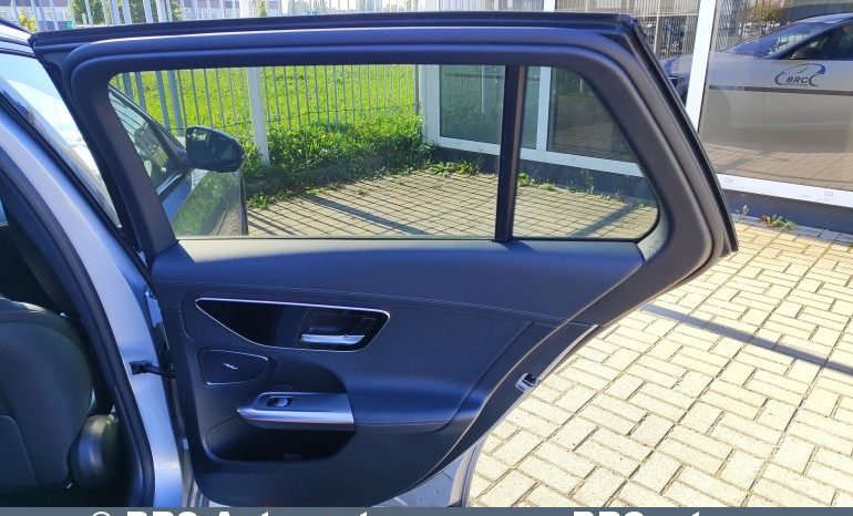 
								Mercedes-Benz C 220 2.0 EQ Boost 2024 full									