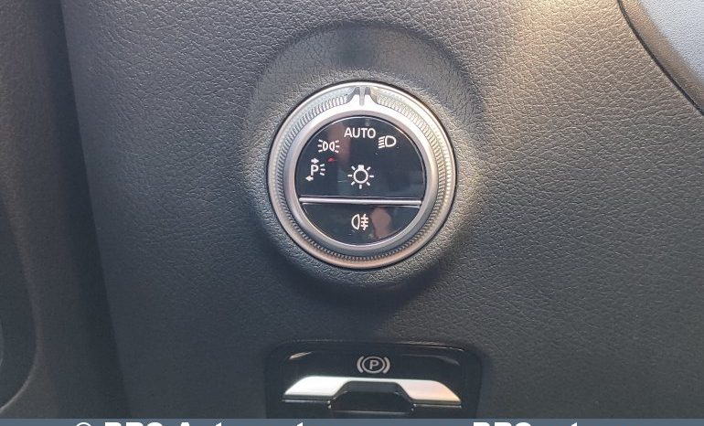 
								Mercedes-Benz C 220 2.0 EQ Boost 2024 full									