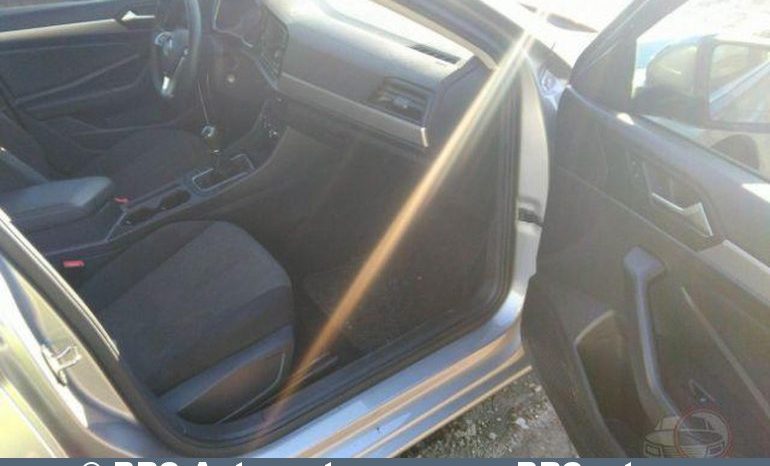 
								Volkswagen Jetta 1.4 TSI 2019 full									