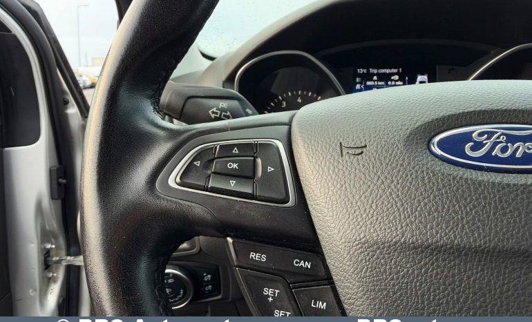 
								Ford Focus 1.0 EcoBoost 2018 full									