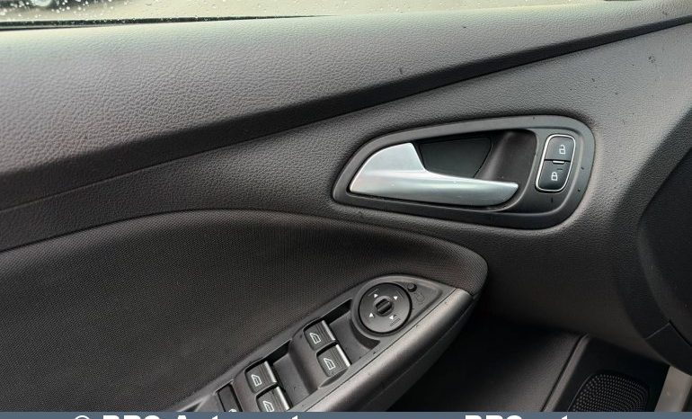 
								Ford Focus 1.0 EcoBoost 2018 full									
