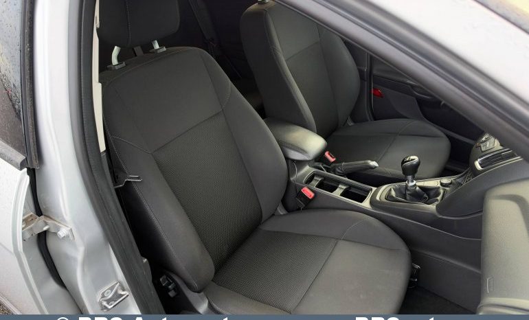 
								Ford Focus 1.0 EcoBoost 2018 full									