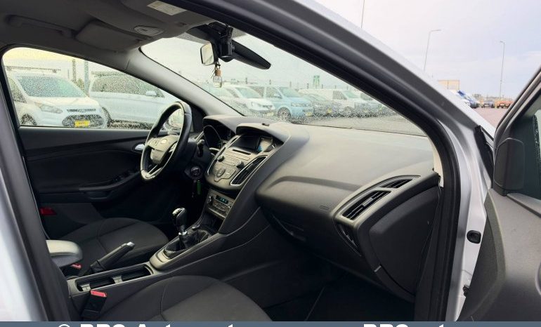 
								Ford Focus 1.0 EcoBoost 2018 full									