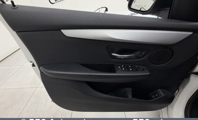 
								BMW 218 Active Tourer d Active Tourer Automatas 2016 full									