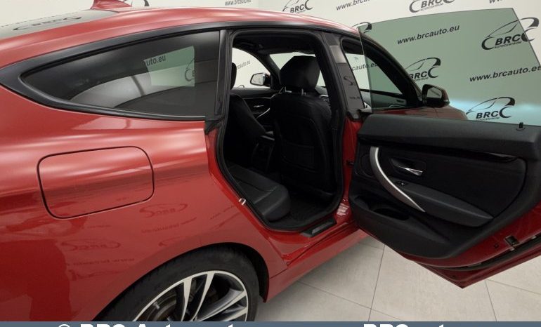 
								BMW 330 Gran Turismo xDrive M-Sport Automatas 2017 full									
