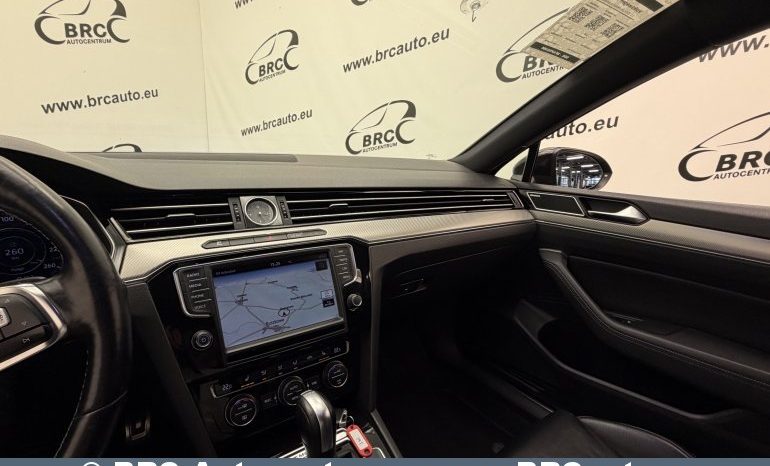 
								Volkswagen Passat 2.0 TDI R-Line 4Motion Automatas 2016 full									