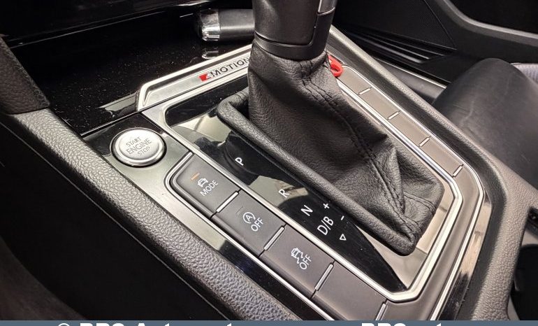 
								Volkswagen Passat 2.0 TDI R-Line 4Motion Automatas 2016 full									