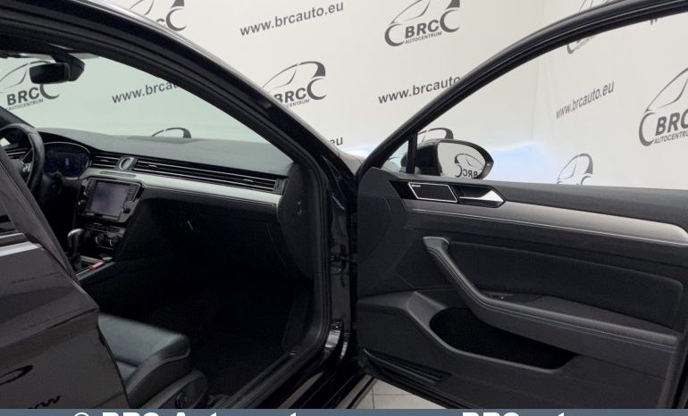 
								Volkswagen Passat 2.0 TDI R-Line 4Motion Automatas 2016 full									