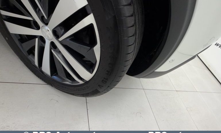 
								Peugeot 5008 2.0 BlueHdi GT-Line Automatas 2018 full									