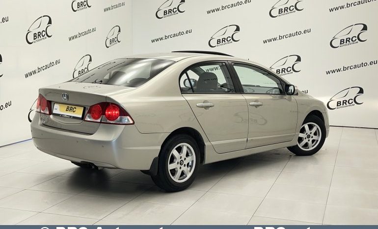 
								Honda Civic 1.8i Sedan 2006 full									
