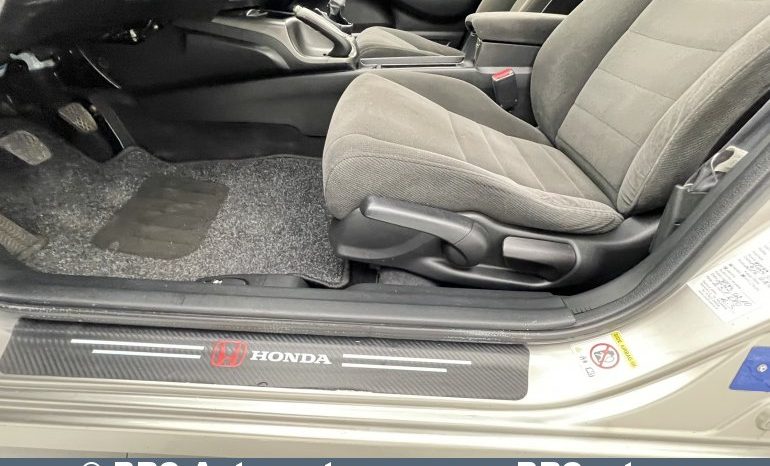 
								Honda Civic 1.8i Sedan 2006 full									
