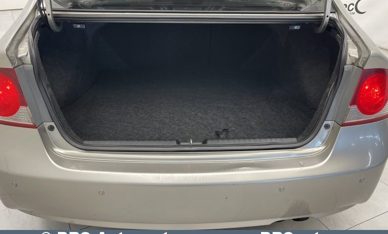 
								Honda Civic 1.8i Sedan 2006 full									