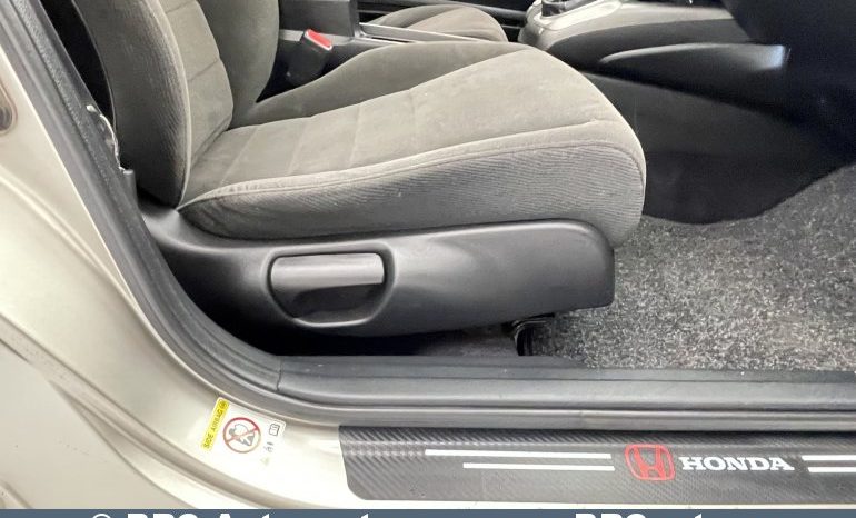 
								Honda Civic 1.8i Sedan 2006 full									