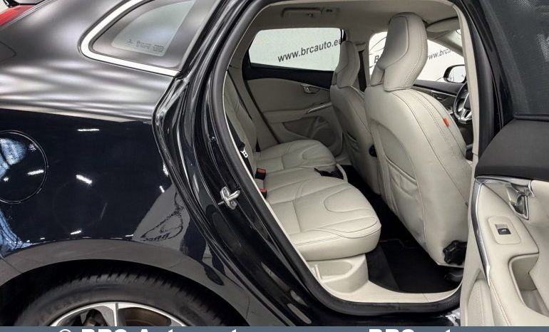 
								Volvo V40 D2 Ocean Race 2015 full									