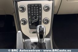 
										Volvo V40 D2 Ocean Race 2015 full									