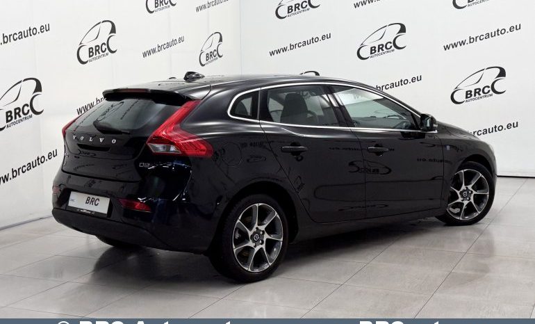 
								Volvo V40 D2 Ocean Race 2015 full									