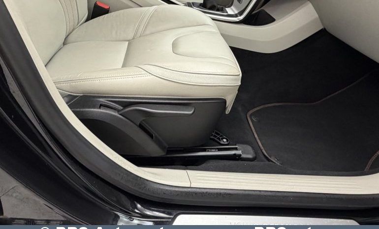 
								Volvo V40 D2 Ocean Race 2015 full									