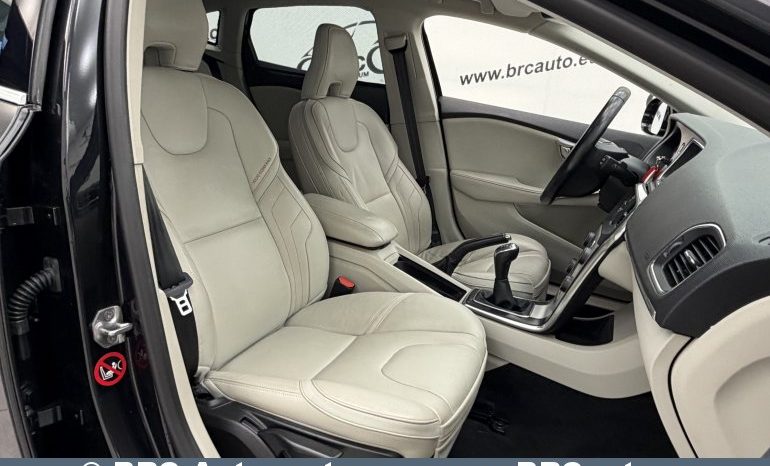 
								Volvo V40 D2 Ocean Race 2015 full									