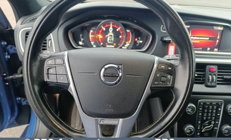 
								Volvo V40 D2 R-Design 2017 full									