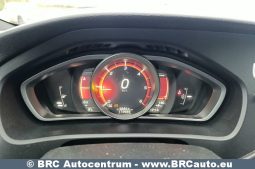 
										Volvo V40 D2 R-Design 2017 full									