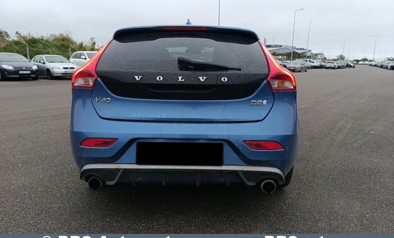 
								Volvo V40 D2 R-Design 2017 full									