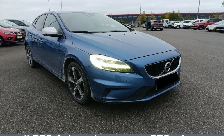 
								Volvo V40 D2 R-Design 2017 full									