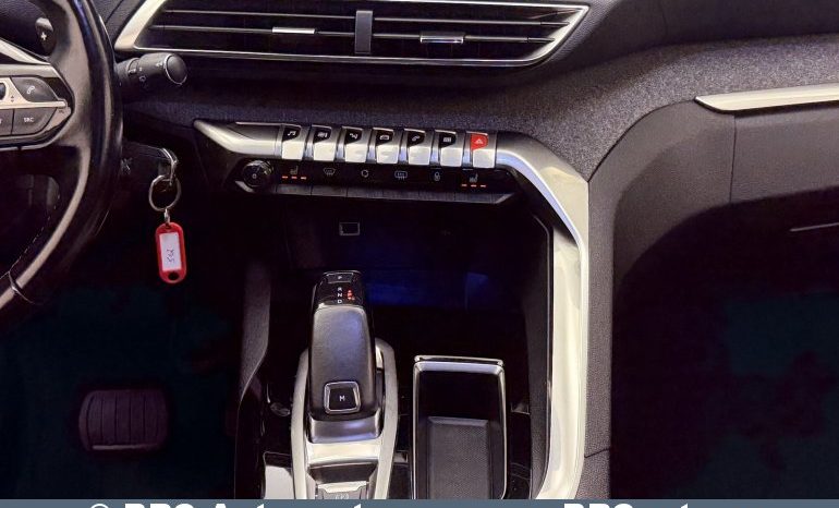 
								Peugeot 5008 1.6i PureTech Automatas 2019 full									