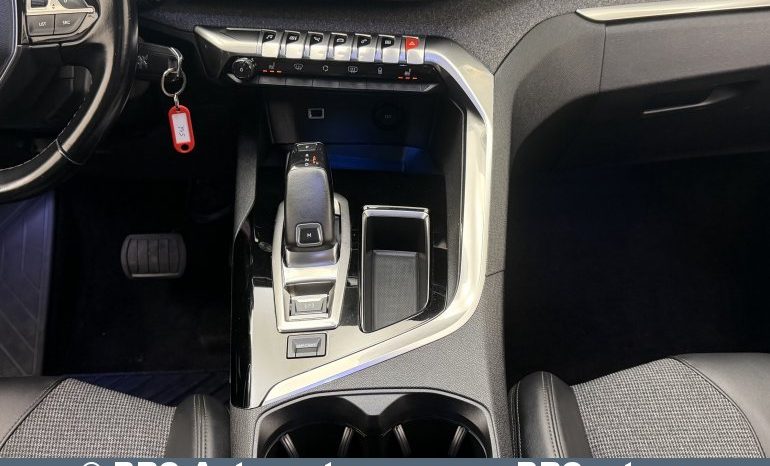 
								Peugeot 5008 1.6i PureTech Automatas 2019 full									
