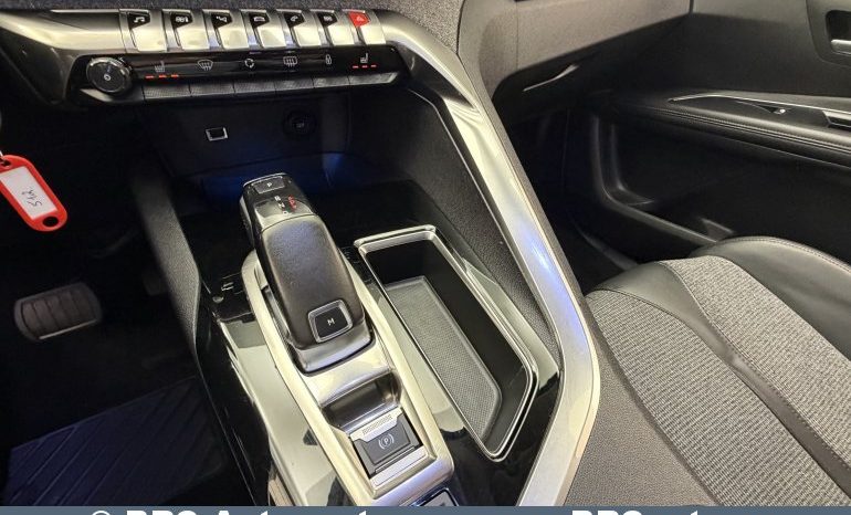 
								Peugeot 5008 1.6i PureTech Automatas 2019 full									