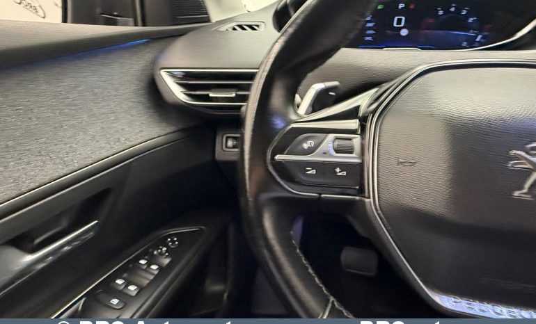 
								Peugeot 5008 1.6i PureTech Automatas 2019 full									