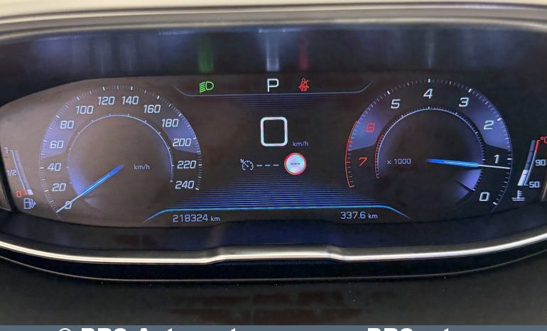 
								Peugeot 5008 1.6i PureTech Automatas 2019 full									