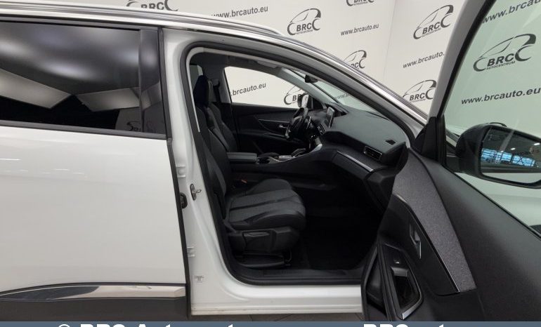 
								Peugeot 5008 1.6i PureTech Automatas 2019 full									