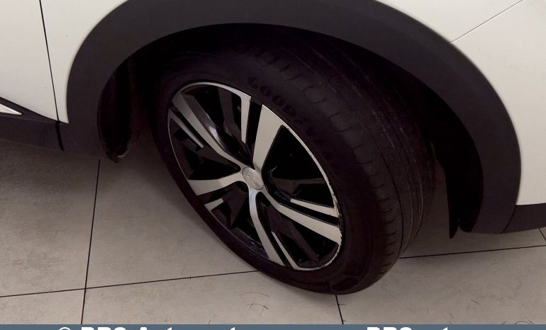 
								Peugeot 5008 1.6i PureTech Automatas 2019 full									