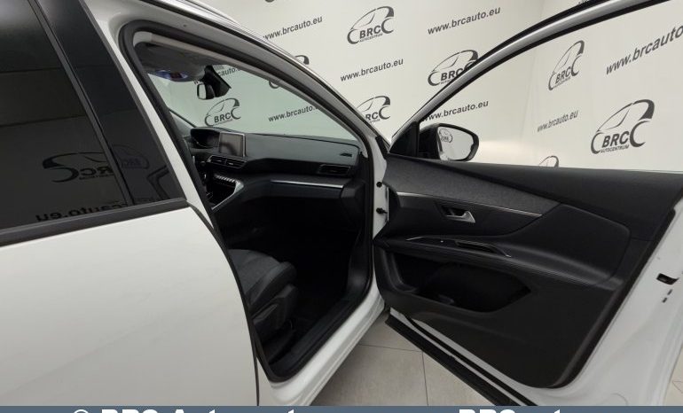 
								Peugeot 5008 1.6i PureTech Automatas 2019 full									