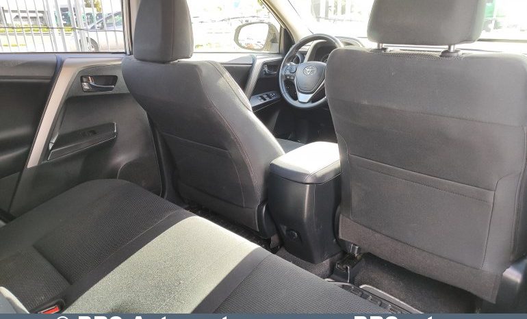 
								Toyota RAV 4 2.5 Hybrid e-CVT 2017 full									