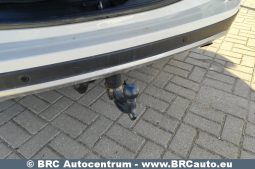 
										Toyota RAV 4 2.5 Hybrid e-CVT 2017 full									