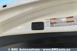 
										Toyota RAV 4 2.5 Hybrid e-CVT 2017 full									