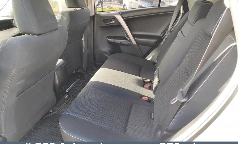 
								Toyota RAV 4 2.5 Hybrid e-CVT 2017 full									