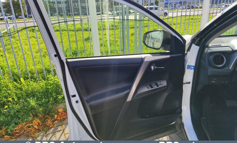 
								Toyota RAV 4 2.5 Hybrid e-CVT 2017 full									