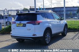 
										Toyota RAV 4 2.5 Hybrid e-CVT 2017 full									