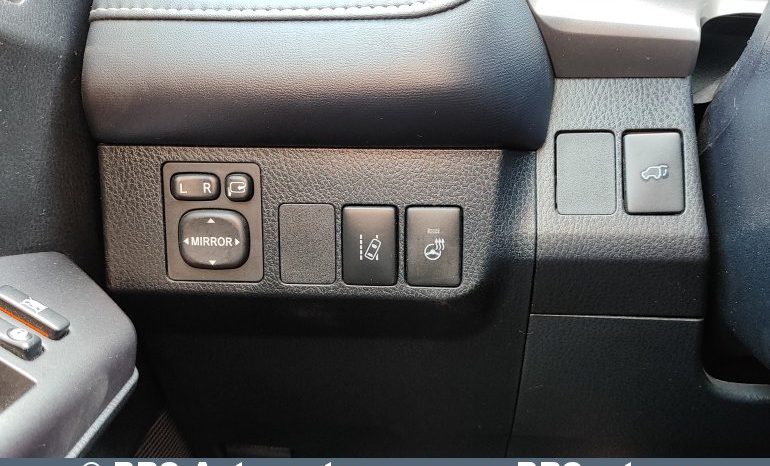 
								Toyota RAV 4 2.5 Hybrid e-CVT 2017 full									
