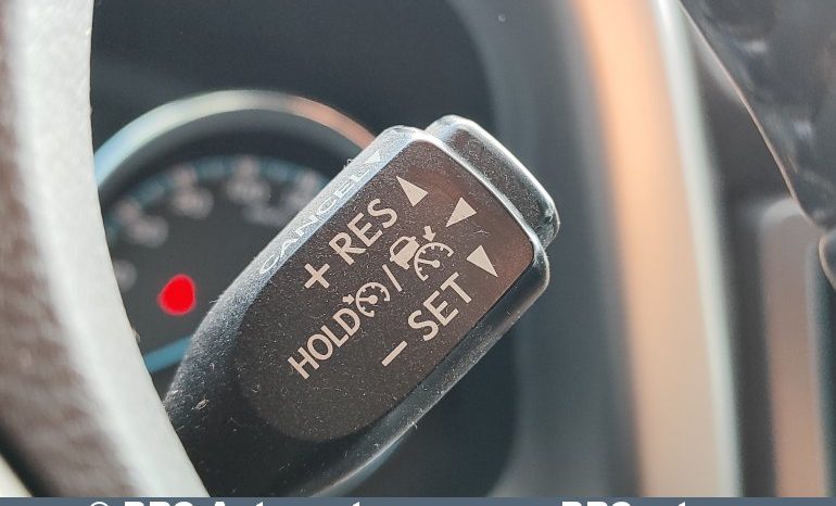
								Toyota RAV 4 2.5 Hybrid e-CVT 2017 full									