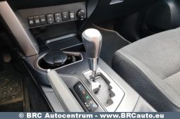 
										Toyota RAV 4 2.5 Hybrid e-CVT 2017 full									