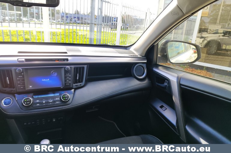 Toyota RAV 4 2.5 Hybrid e-CVT 2017