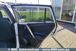 
										Toyota RAV 4 2.5 Hybrid e-CVT 2017 full									