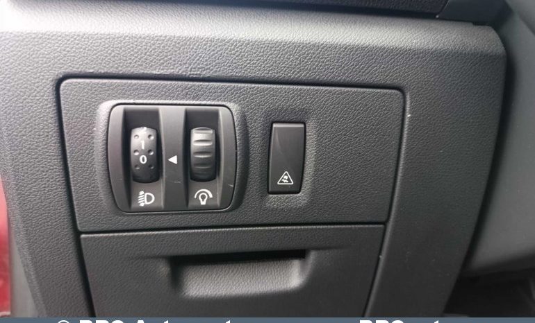 
								Renault Laguna 2.0i 2010 full									