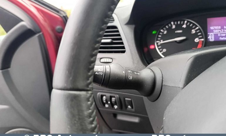 
								Renault Laguna 2.0i 2010 full									