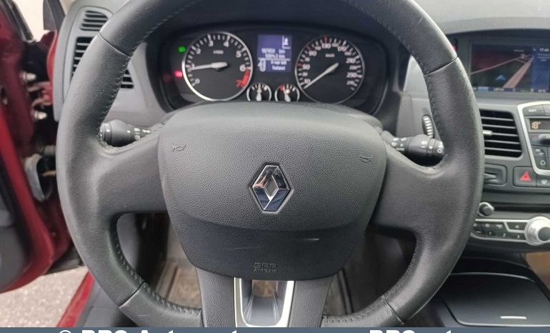 
								Renault Laguna 2.0i 2010 full									