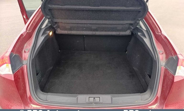 
								Renault Laguna 2.0i 2010 full									